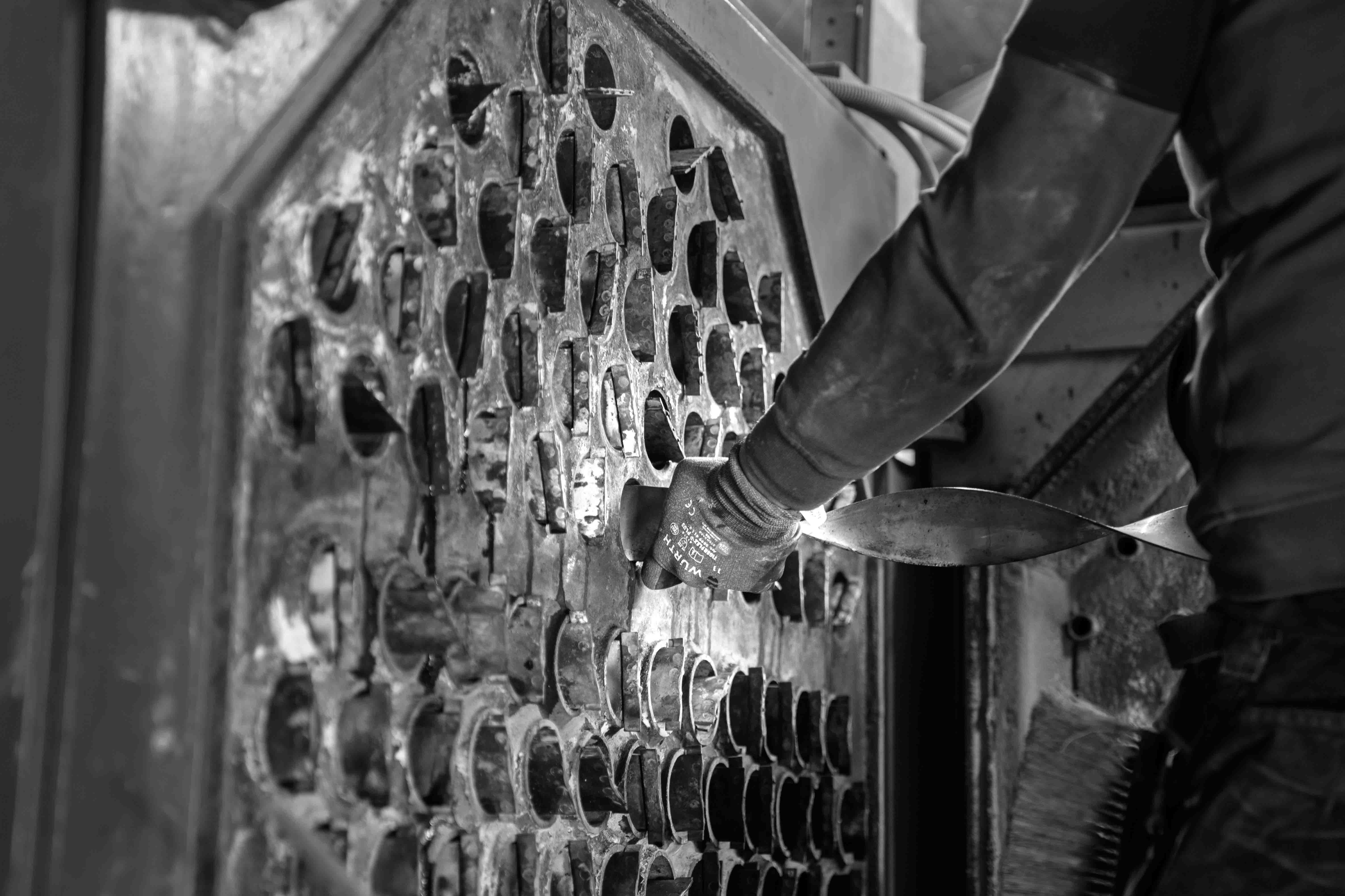 Kaminkehrer bei der Arbeit